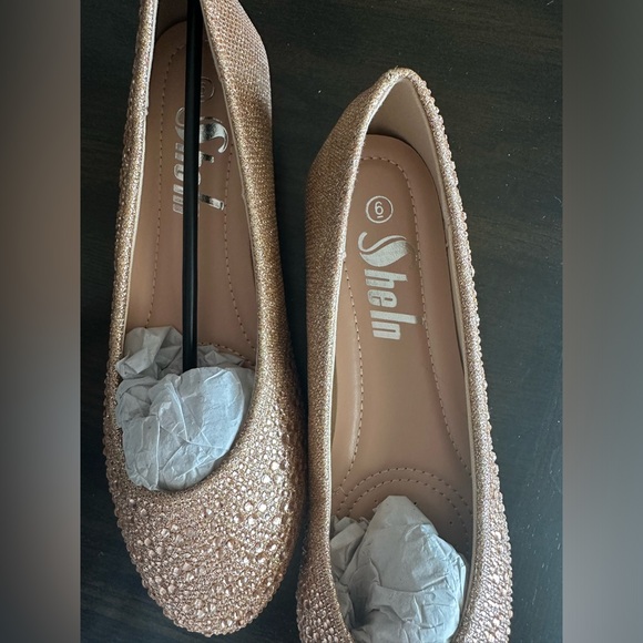 Sheln Women’s New Glitter Ballet Slip On  Sz 6 rose gold - Picture 3 of 3